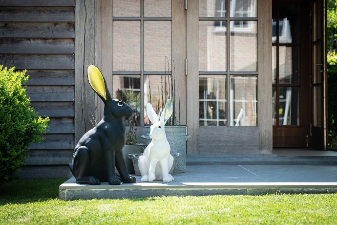 Garden ID modern statue rabbits